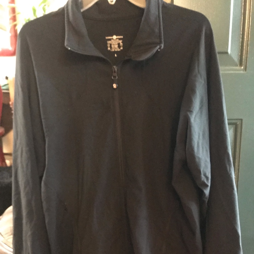 Lululemon size L lightweight stretchy sweatshirt